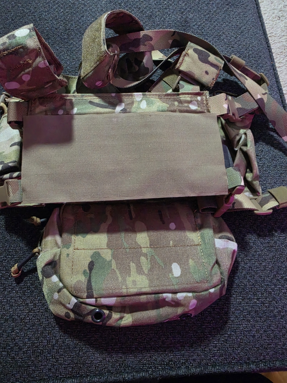 Camo Tactical Chest Rig - Picture 2 of 3